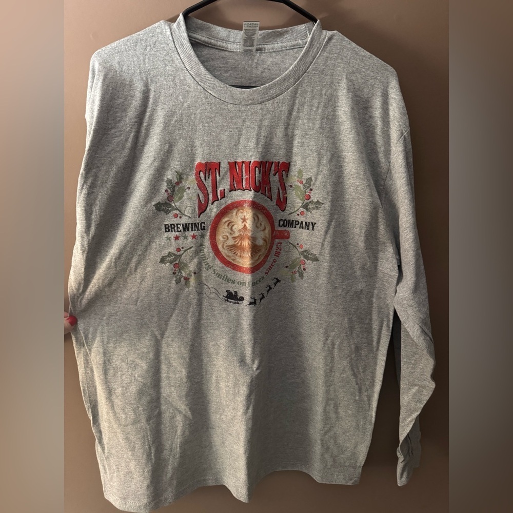St. Nick's Brewing Company Gray Long Sleeve Shirt